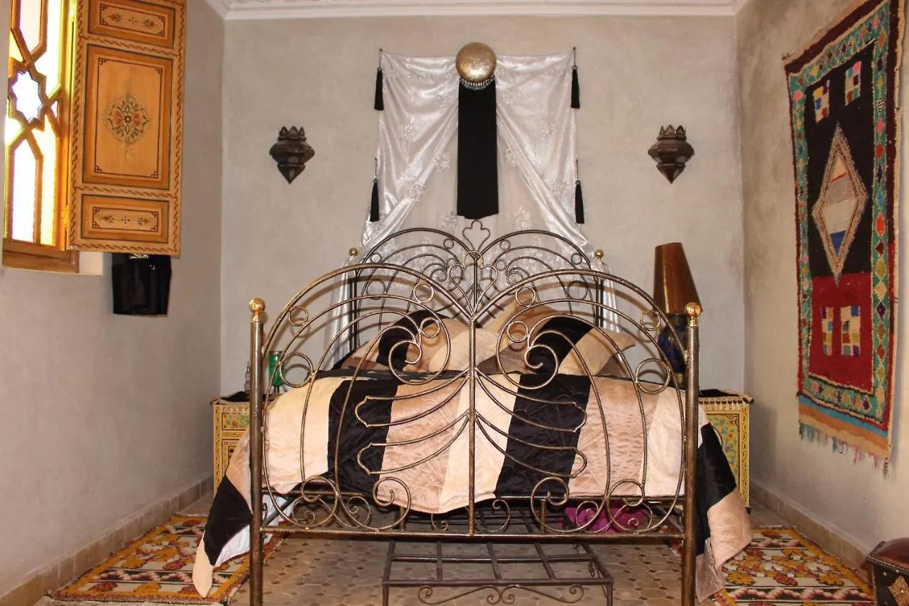 Riad Makene Mouchkill Marrakesh 3*,  Maroc