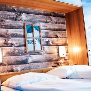 https://hotel-kronenhof-zurich.hotelsbaselswitzerland.com