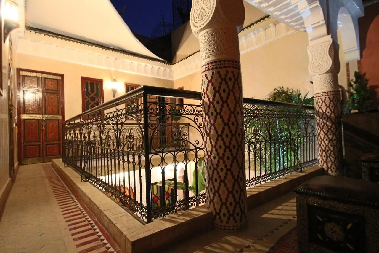 ***  Riad Makene Mouchkill Marakeş Fas